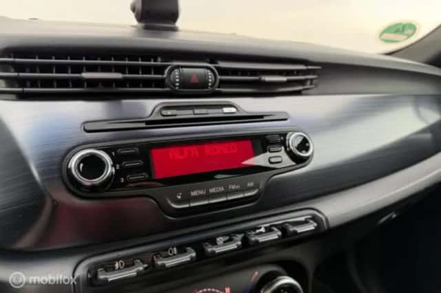 Alfa Romeo Giulietta (2021) thumbnail 17