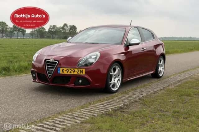 Alfa Romeo Giulietta (2021) thumbnail 4