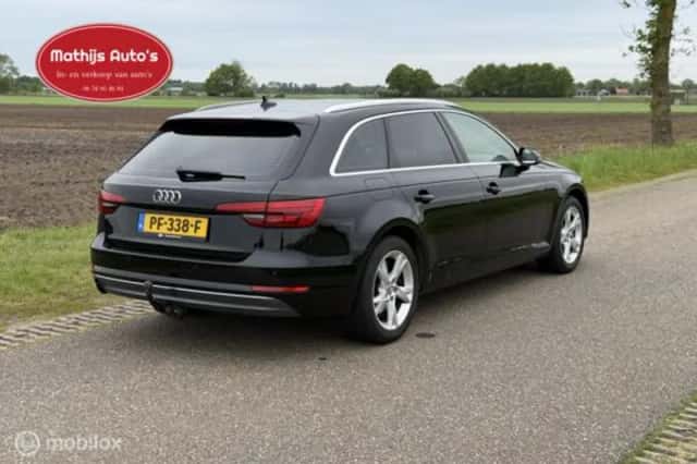 Audi A4 (2017) thumbnail 7