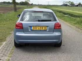 Audi A3 (2010) thumbnail 12