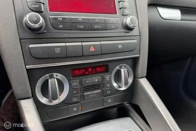 Audi A3 (2010) thumbnail 17