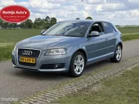 Audi A3 (2010) thumbnail 3