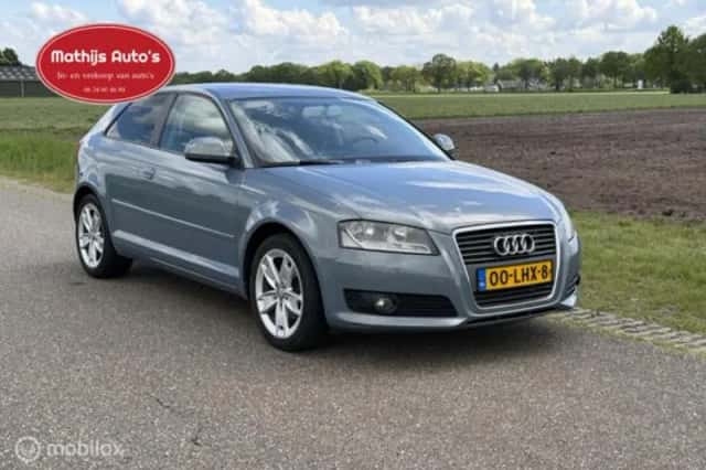 Audi A3 (2010) thumbnail 6