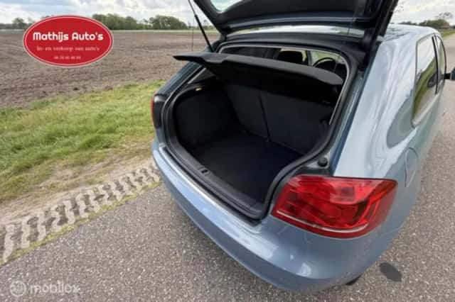 Audi A3 (2010) thumbnail 8