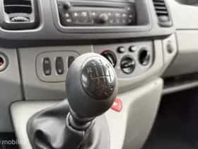 Opel Vivaro (2012) thumbnail 19