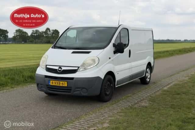 Opel Vivaro (2012) thumbnail 4