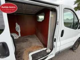 Opel Vivaro (2012) thumbnail 5