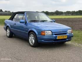 Ford Escort (2011) thumbnail 12