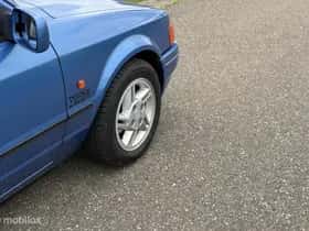 Ford Escort (2011) thumbnail 13