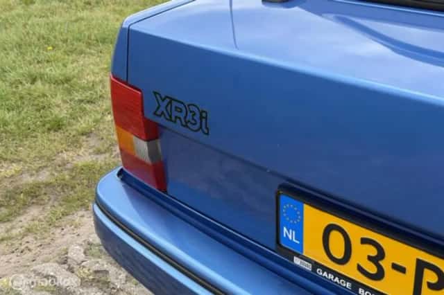 Ford Escort (2011) thumbnail 18
