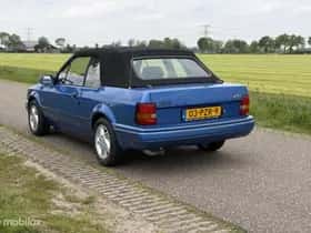 Ford Escort (2011) thumbnail 21
