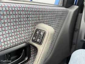 Ford Escort (2011) thumbnail 22