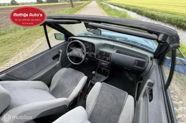 Ford Escort (2011) thumbnail 6