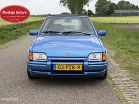 Ford Escort (2011) thumbnail 8