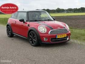 MINI Mini (2022) thumbnail 2