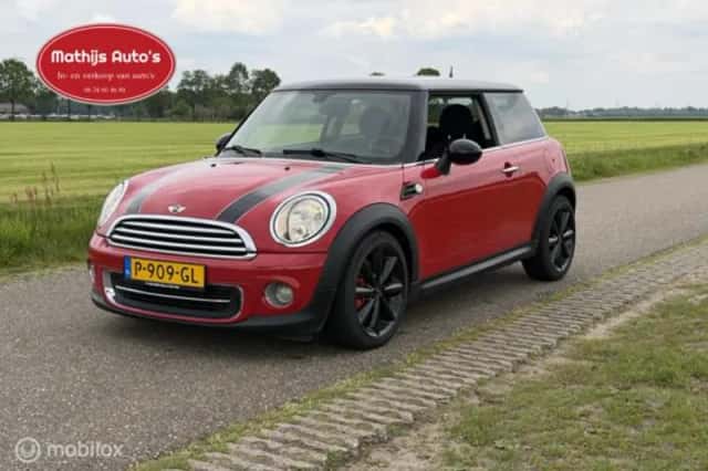 MINI Mini (2011) thumbnail 4