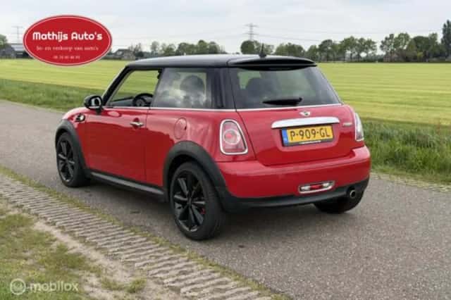MINI Mini (2022) thumbnail 8