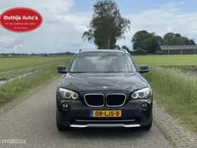 BMW X1 (2010) thumbnail 2