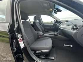 BMW X1 (2010) thumbnail 11