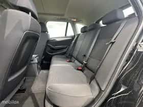 BMW X1 (2010) thumbnail 12