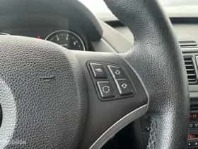 BMW X1 (2010) thumbnail 18