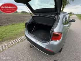 BMW X1 (2018) thumbnail 8