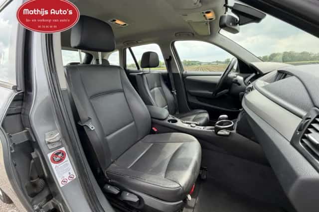 BMW X1 (2011) thumbnail 5