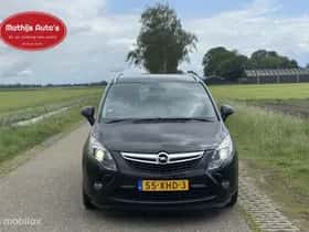 Opel Zafira (2012) thumbnail 2