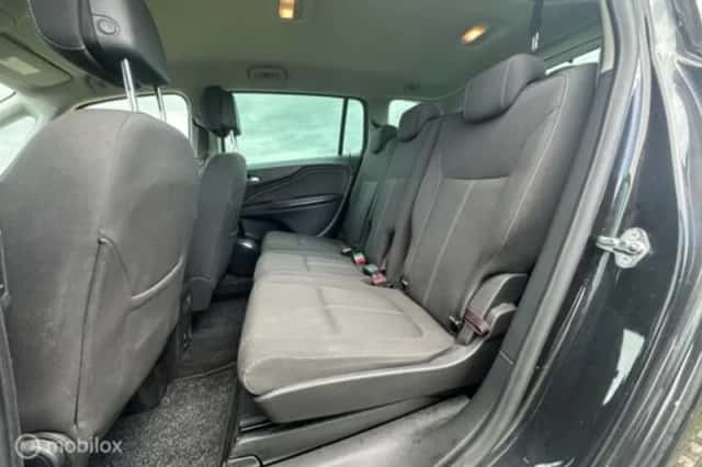 Opel Zafira (2012) thumbnail 11