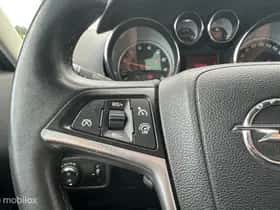 Opel Zafira (2012) thumbnail 15