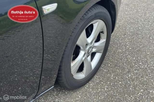 Opel Zafira (2012) thumbnail 5