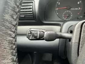 Audi A4 (1997) thumbnail 16