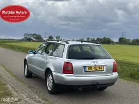 Audi A4 (1997) thumbnail 6