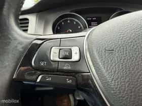 Volkswagen Golf (2015) thumbnail 16
