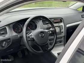 Volkswagen Golf (2015) thumbnail 18