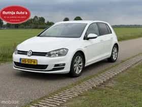 Volkswagen Golf (2015) thumbnail 4