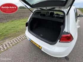 Volkswagen Golf (2015) thumbnail 8