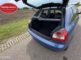Audi A3 (2002) thumbnail 8