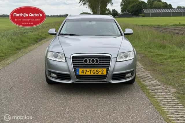 Audi A6 (2012) thumbnail 2