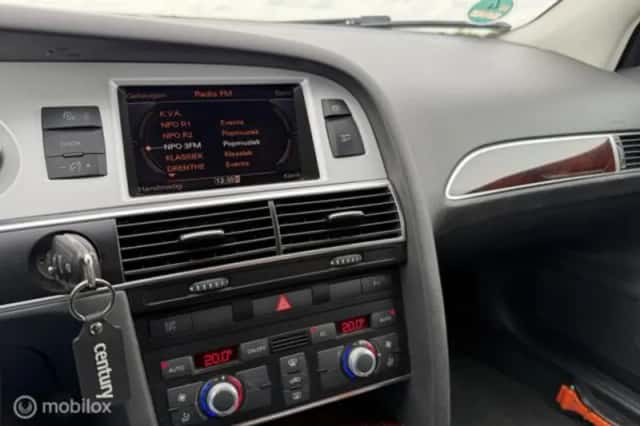 Audi A6 (2012) thumbnail 19