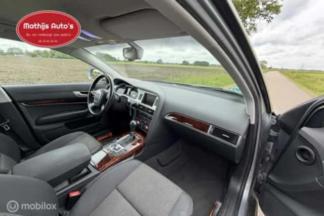 Audi A6 (2012) thumbnail 4
