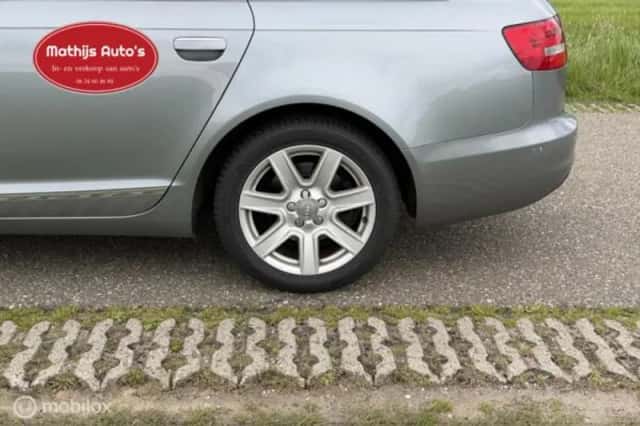 Audi A6 (2012) thumbnail 10
