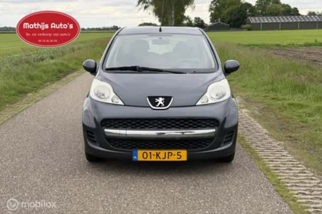 Peugeot 107 (2009) thumbnail 2