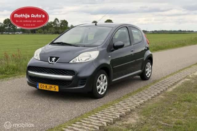 Peugeot 107 (2009) thumbnail 3