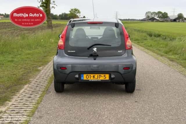 Peugeot 107 (2009) thumbnail 7