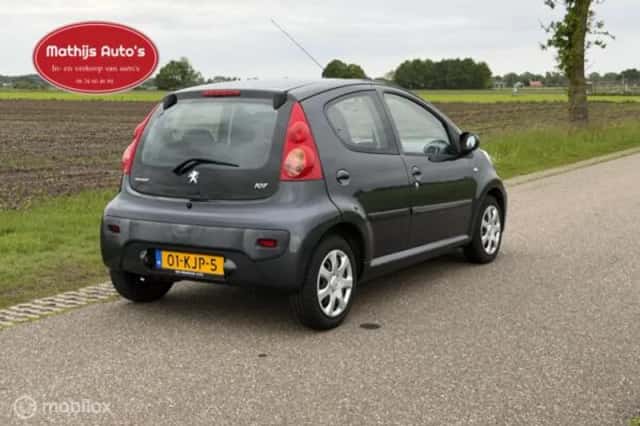 Peugeot 107 (2009) thumbnail 8
