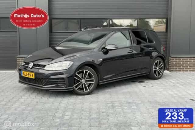 Volkswagen Golf (2024)