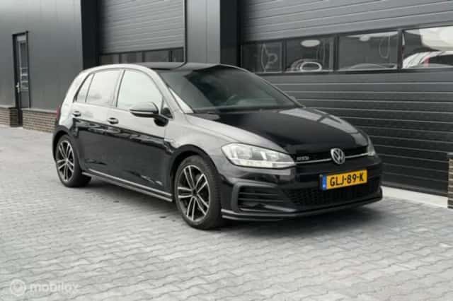 Volkswagen Golf (2024) thumbnail 12