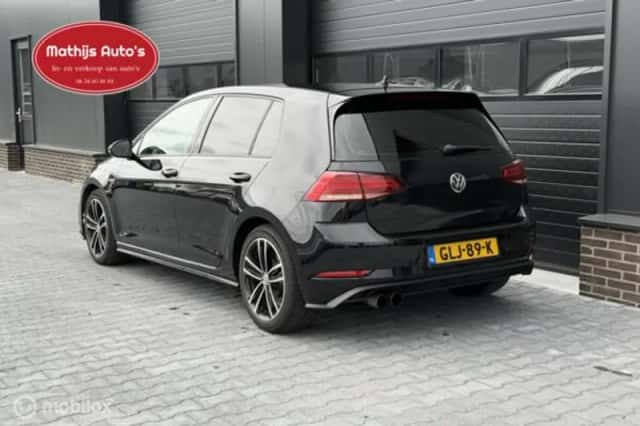 Volkswagen Golf (2017) thumbnail 5