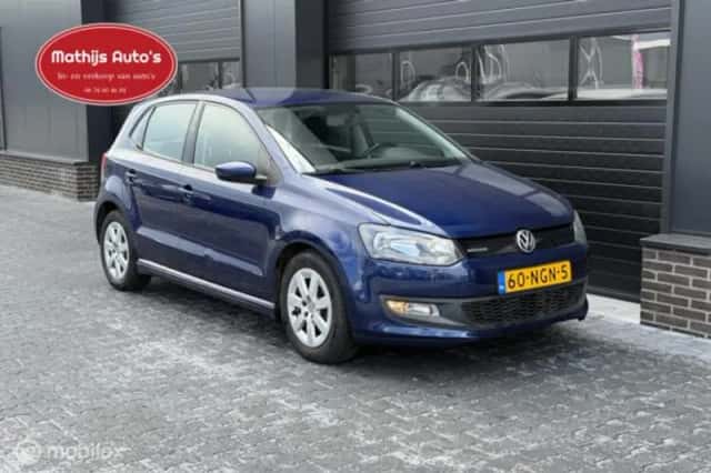 Volkswagen Polo (2010) thumbnail 2